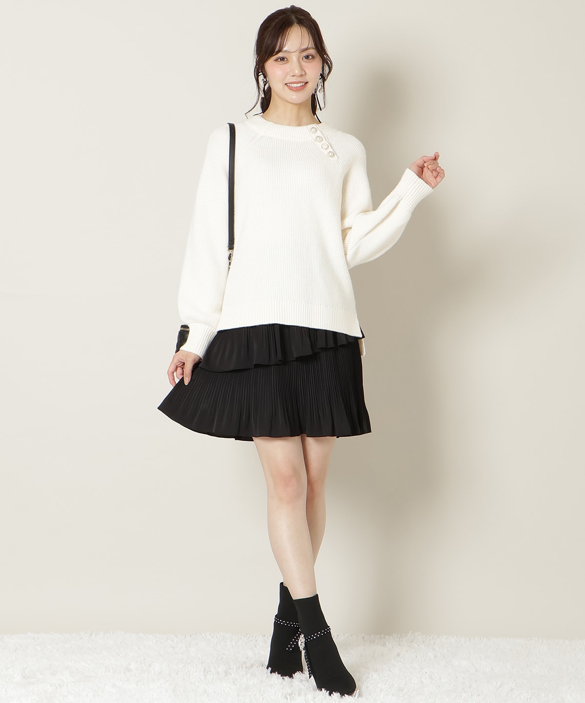 【KNIT PLEATS SET series】アソートボタンデザインニット