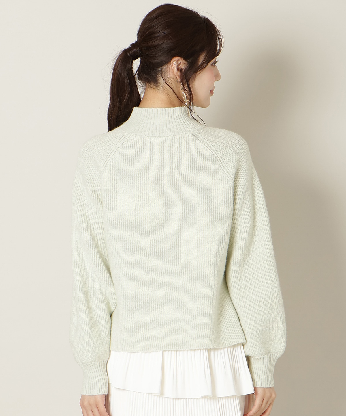 【KNIT PLEATS SET series】フラワーモチーフボトルネックニット