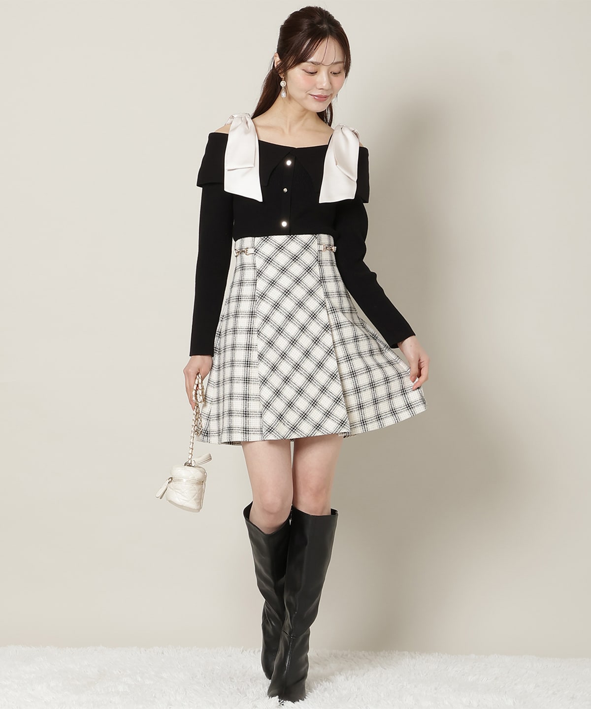 リボンオフショルニットプルオーバー