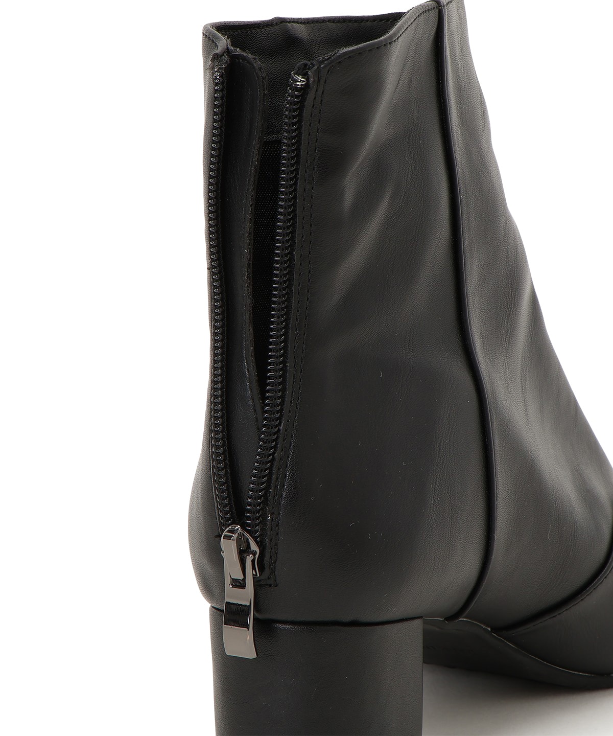 フロントリボンショートブーツ