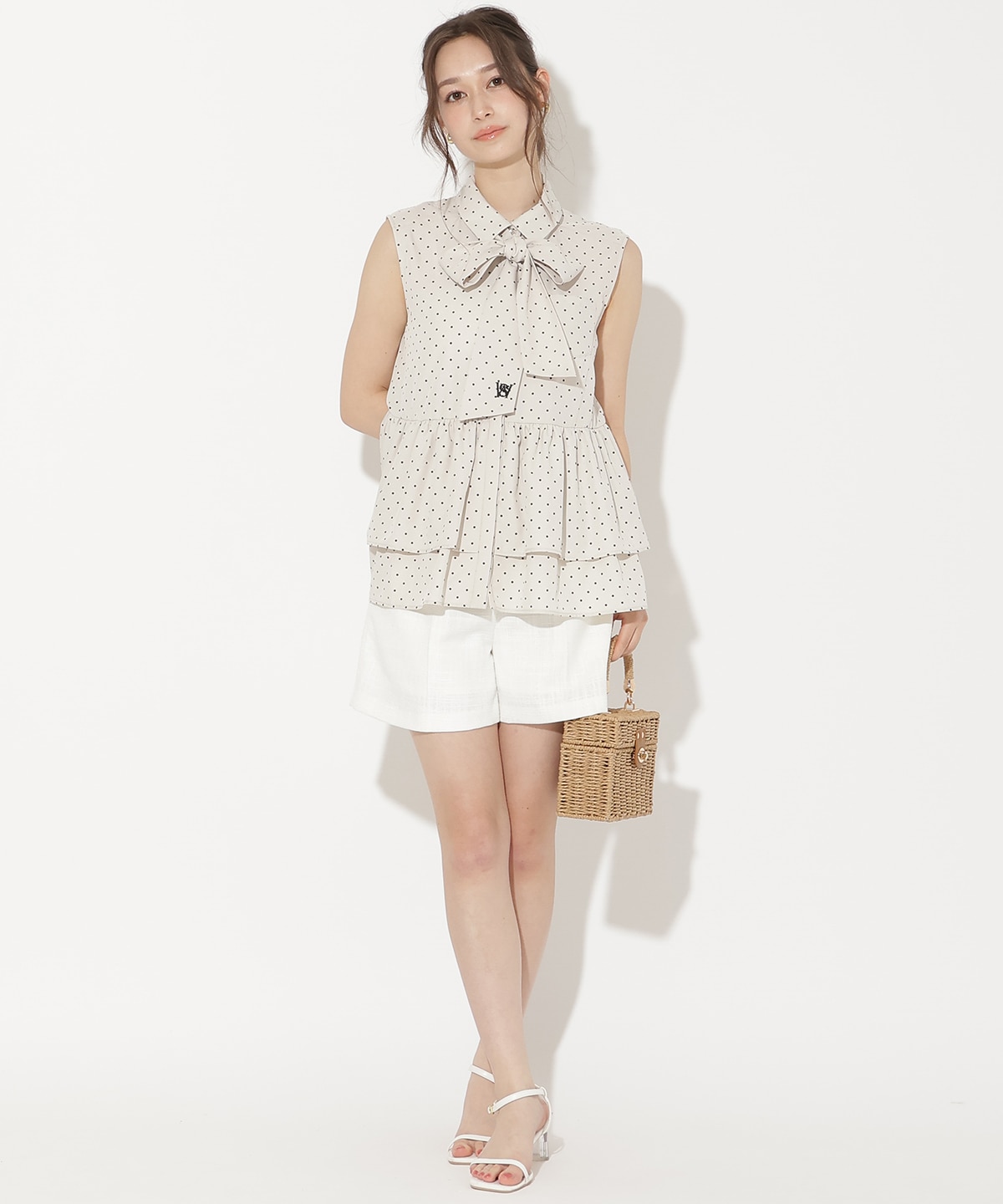 ティアードヘムリボンタイブラウス