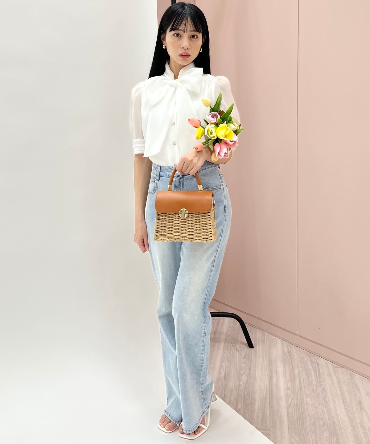 ピンタックカフスリボンタイブラウス