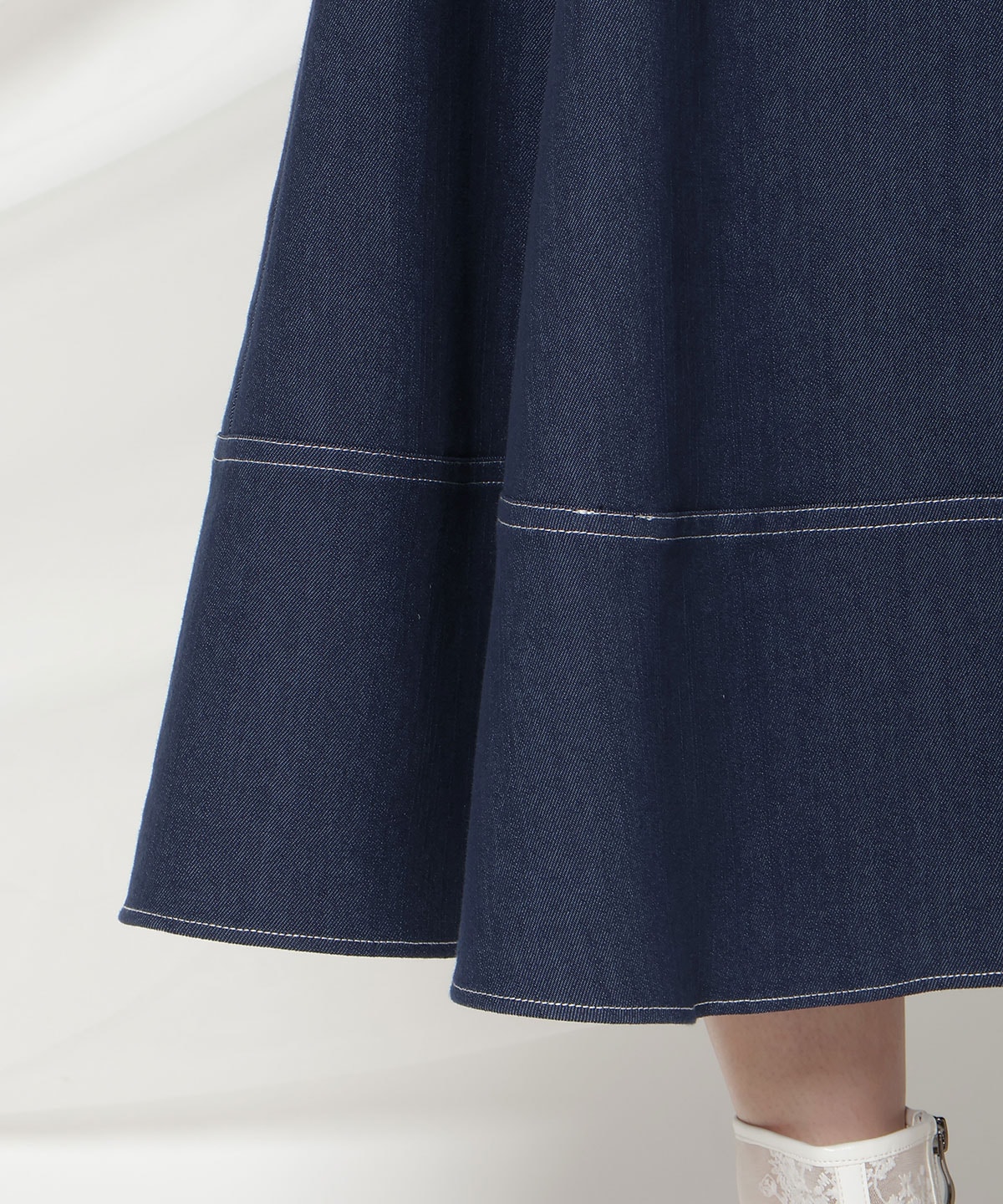 ベルトデザインフレアスカート