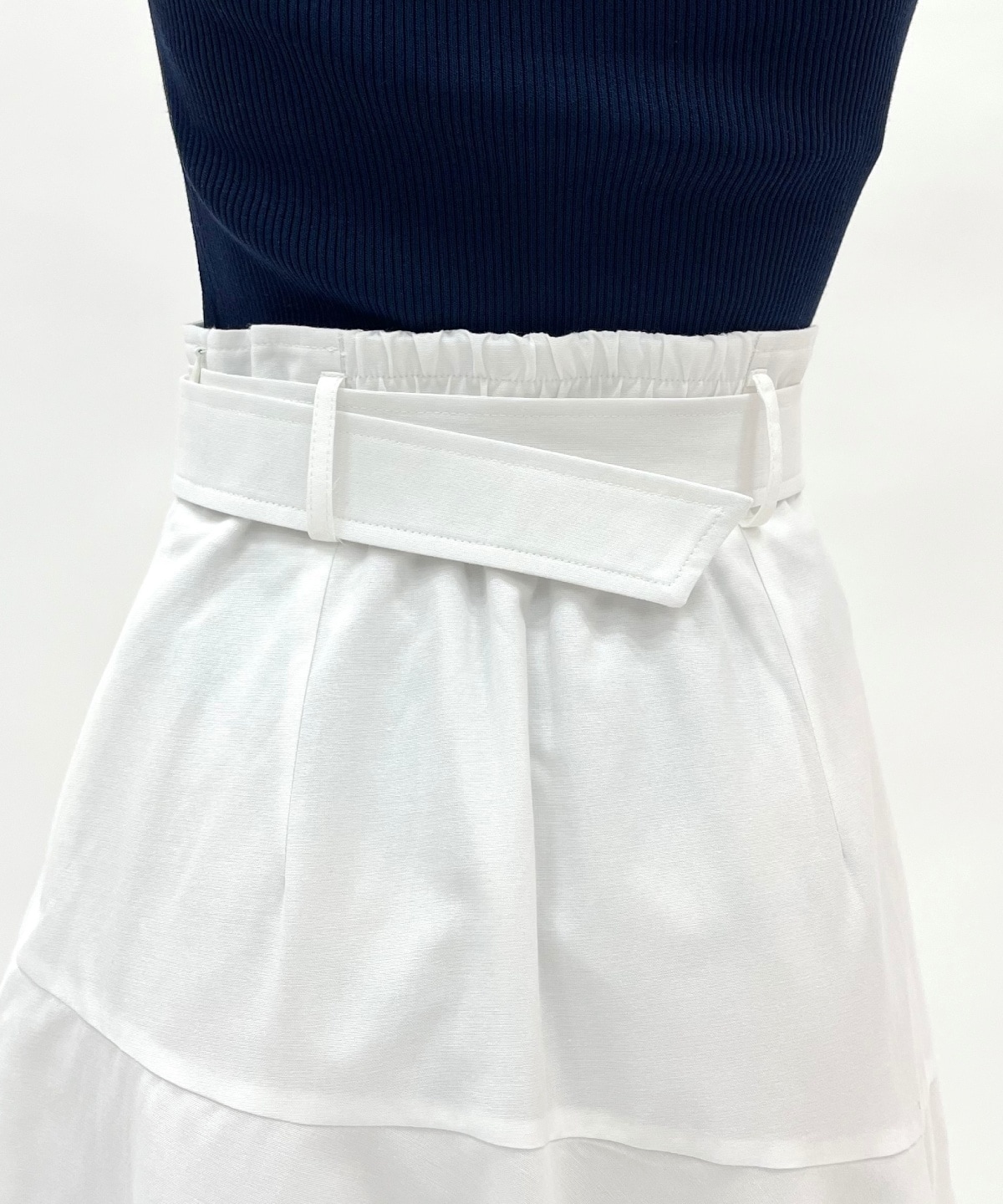 ベルト付きハンカチヘムスカート