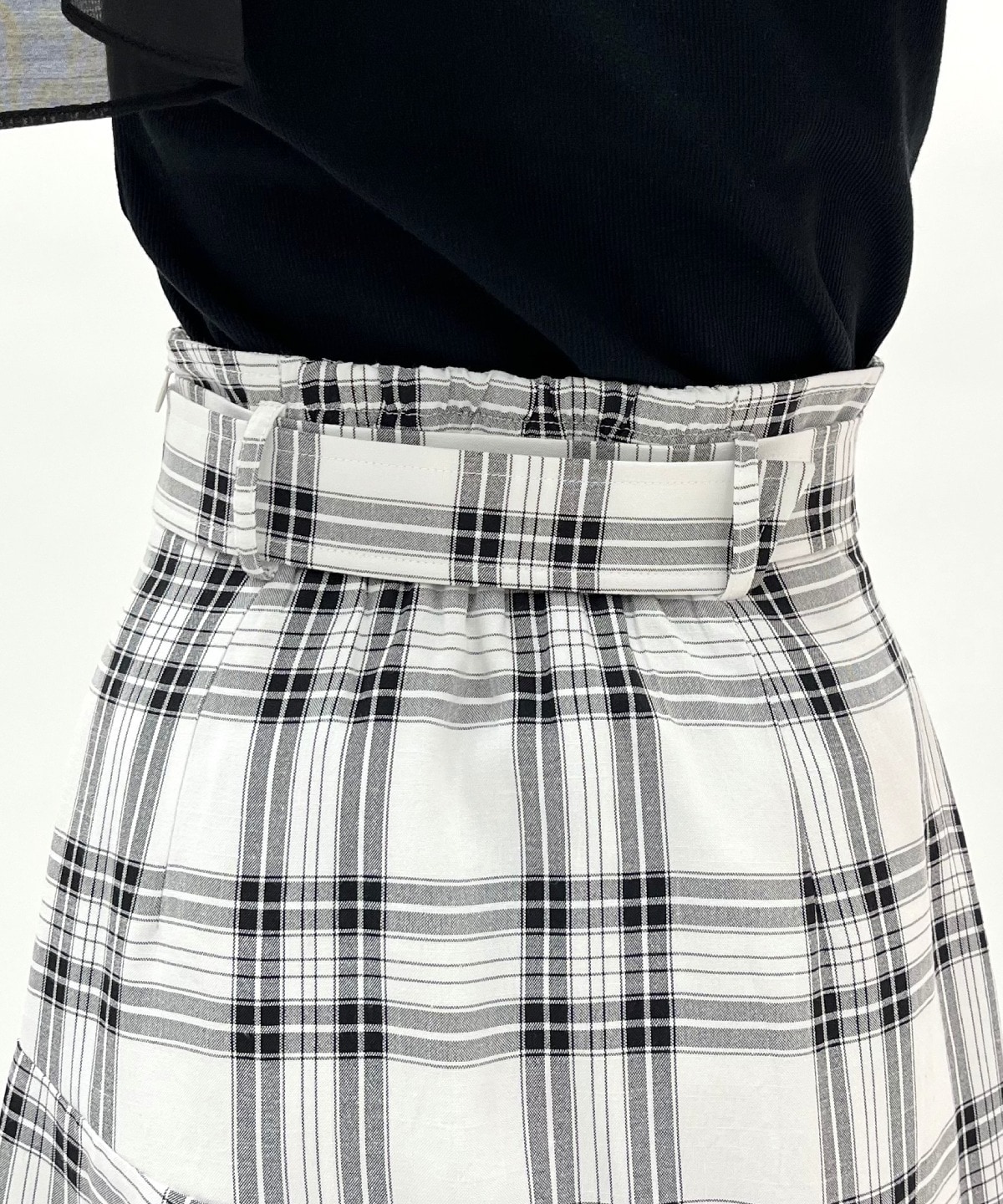 ベルト付きハンカチヘムスカート