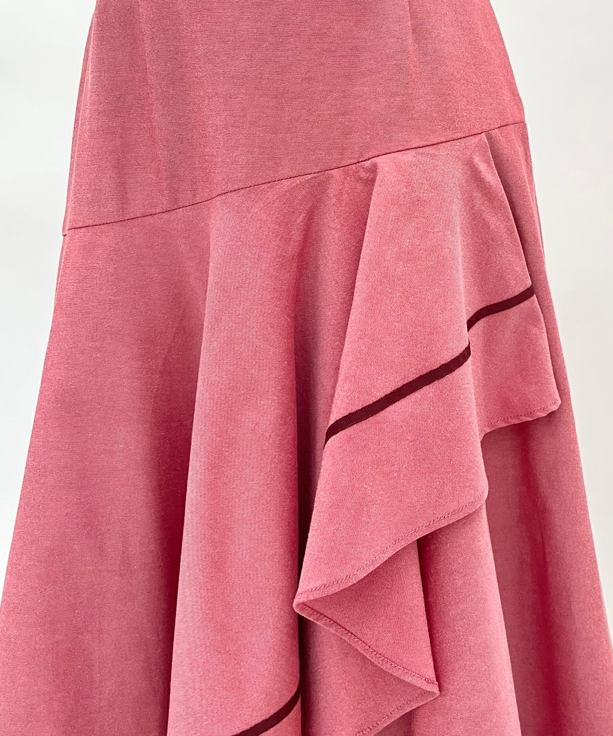 ベルト付きハンカチヘムスカート