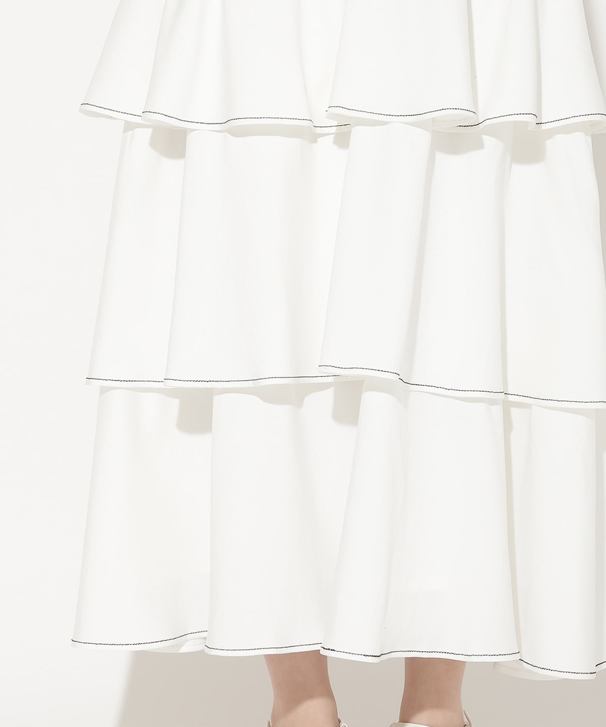 ボリュームフリルティアードスカート