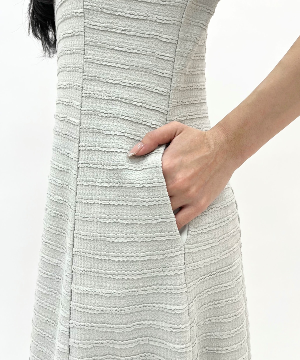 【4/24(fri)10時発売】バックオープンフレアカットワンピース