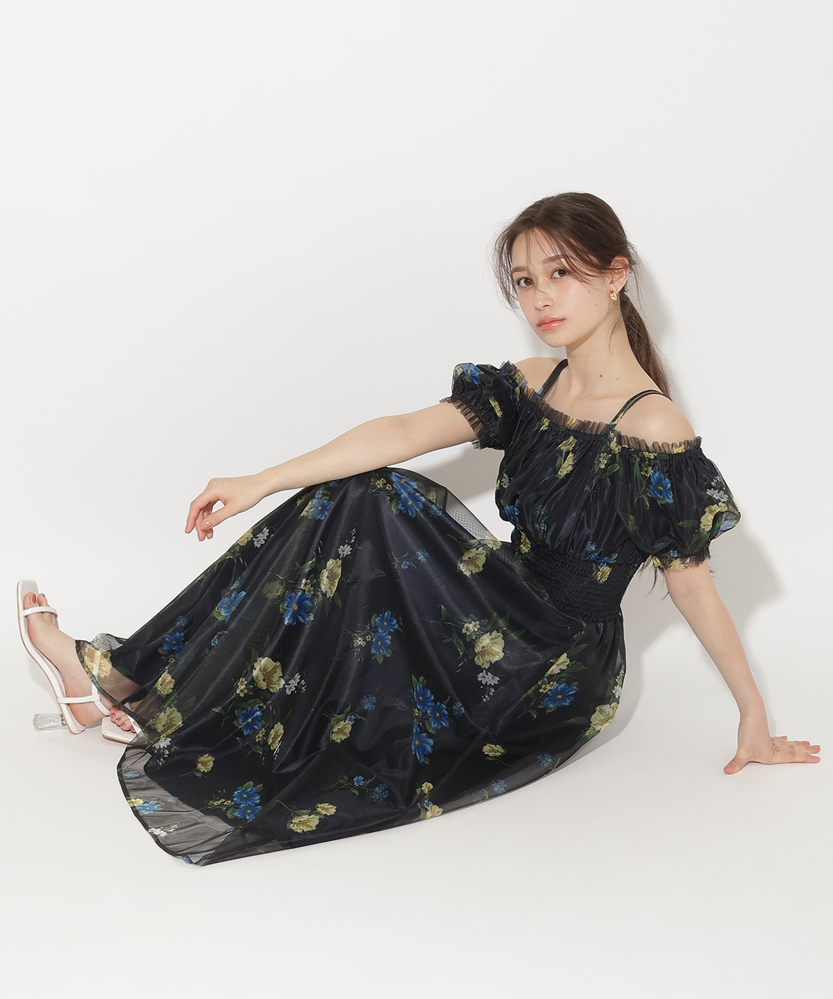 フラワーメッシュオフショルワンピース