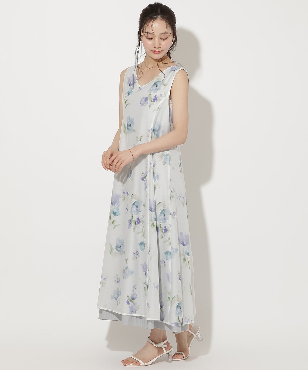 【6/11(thu)10時発売】ウォーターフラワープリントリバーシブルワンピース