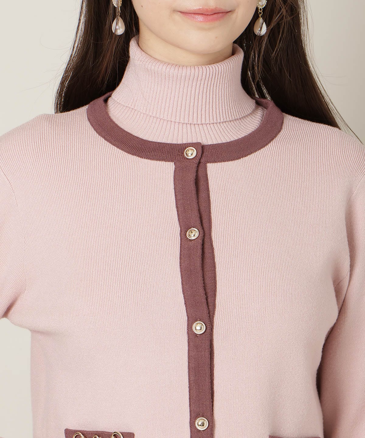 バイカラーアンサンブル【ハイネックトップス×カーディガンセット】