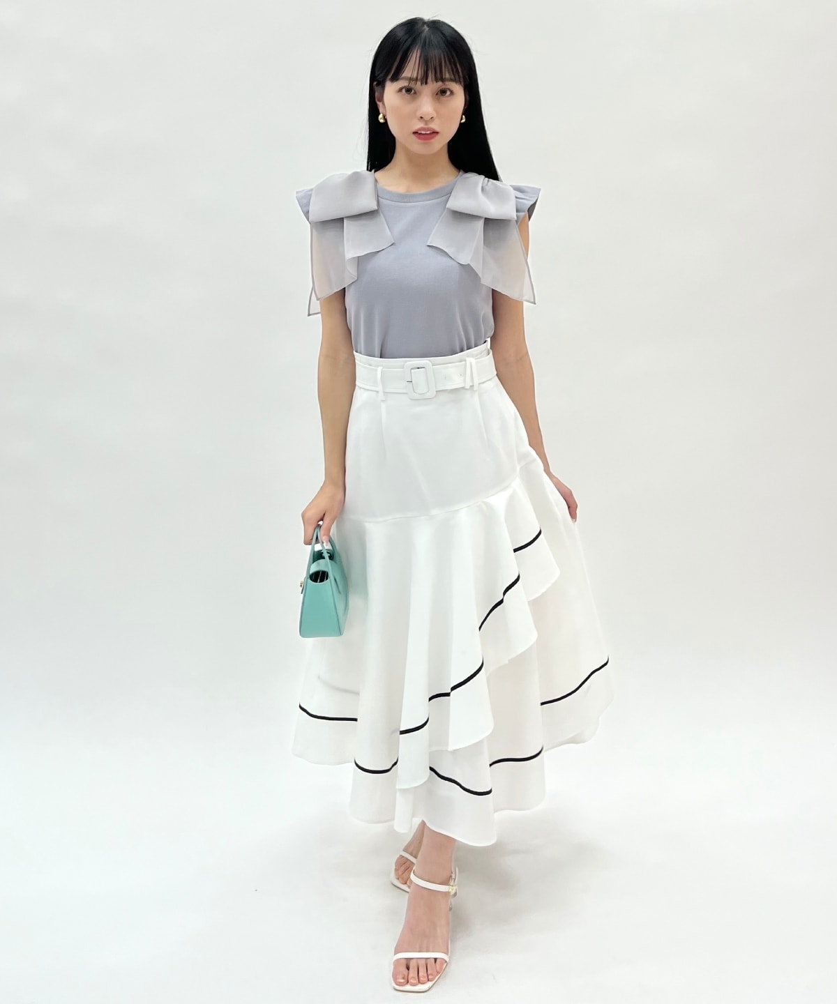 ショルダーリボンカットトップス