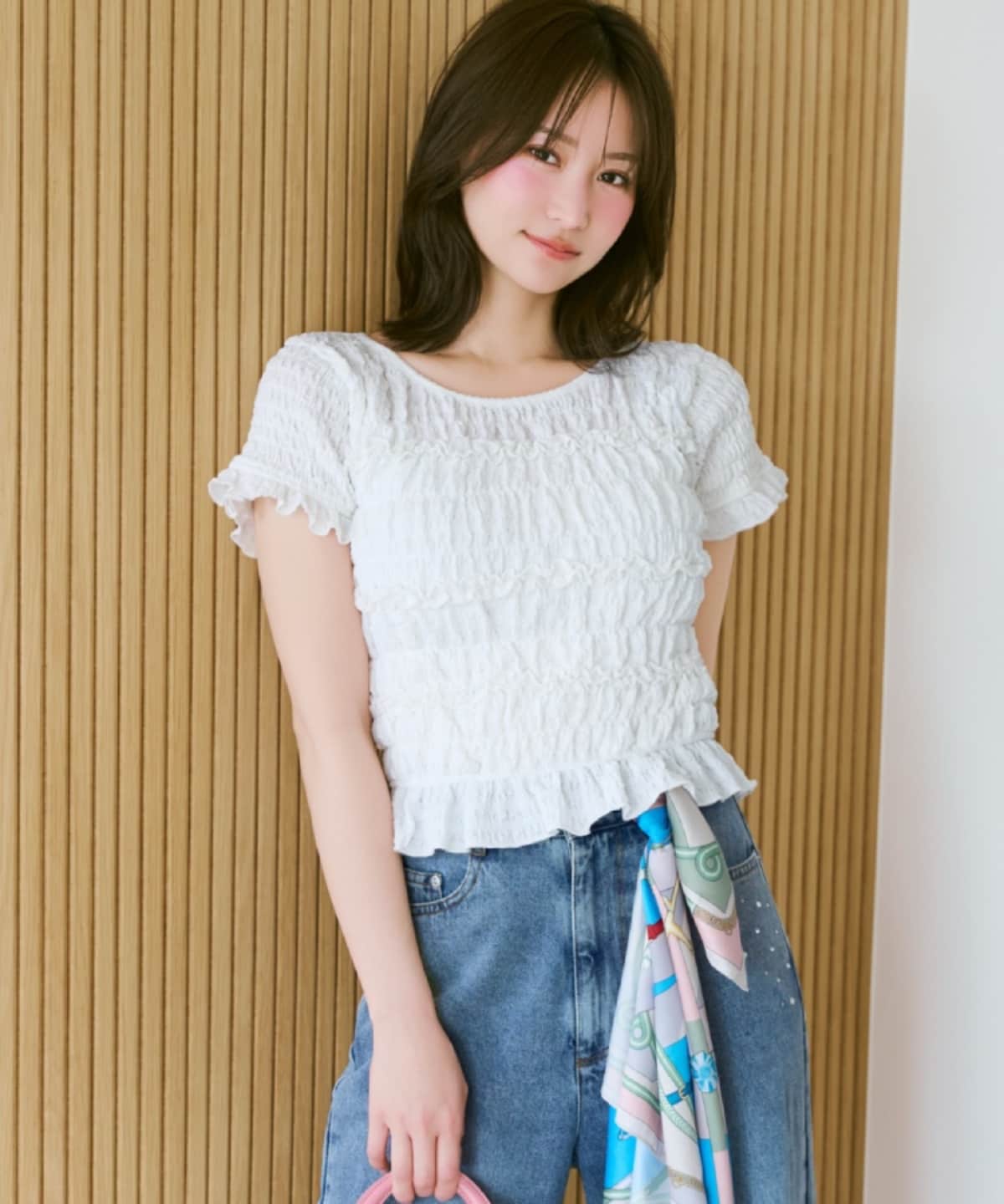 シャーリングフリルトップス