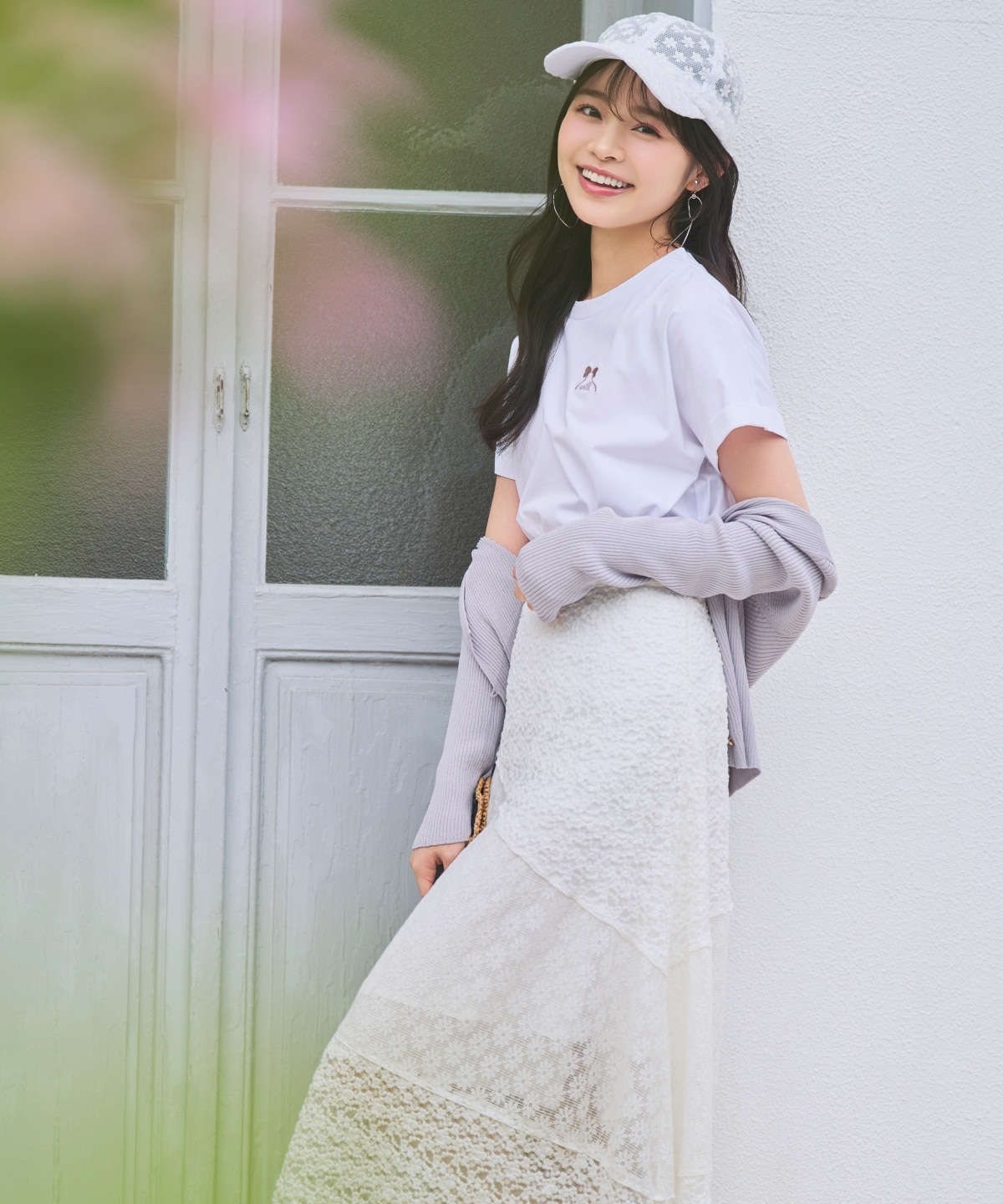 ロゴ刺繍ターンバックスリーブTシャツ