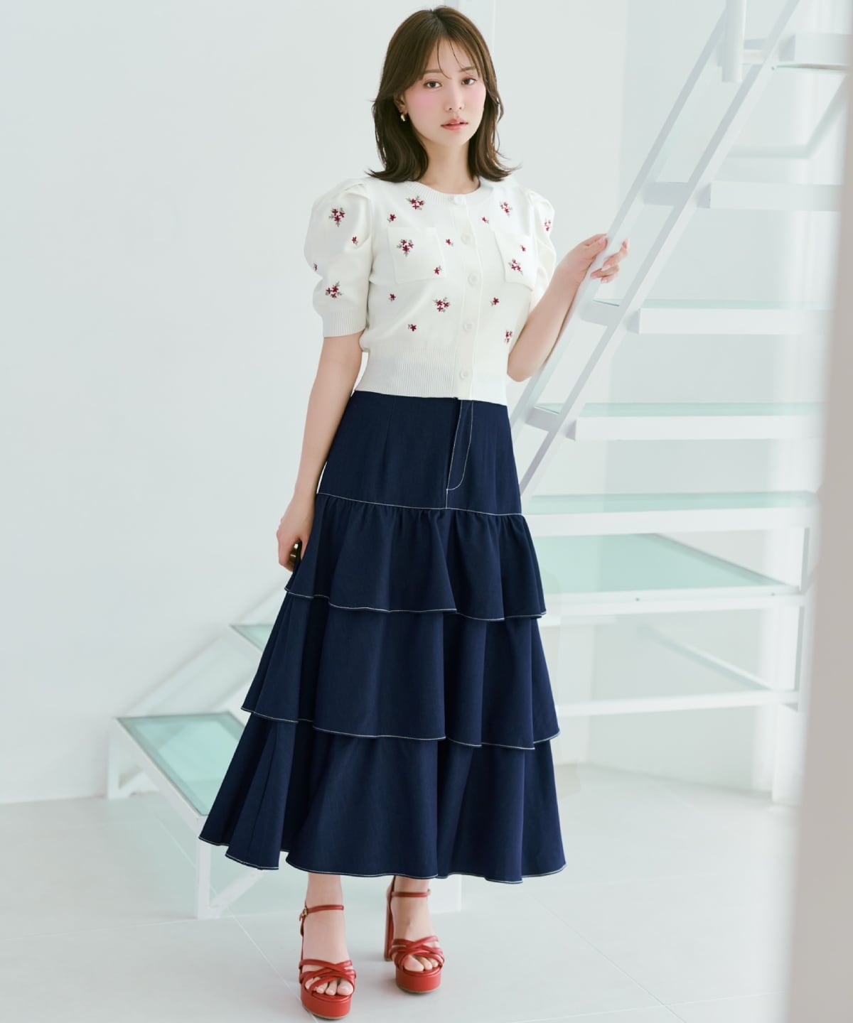 小花刺繍タックスリーブカーディガン