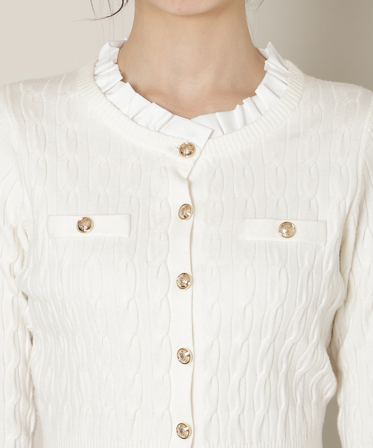 フリルレイヤードケーブルニット