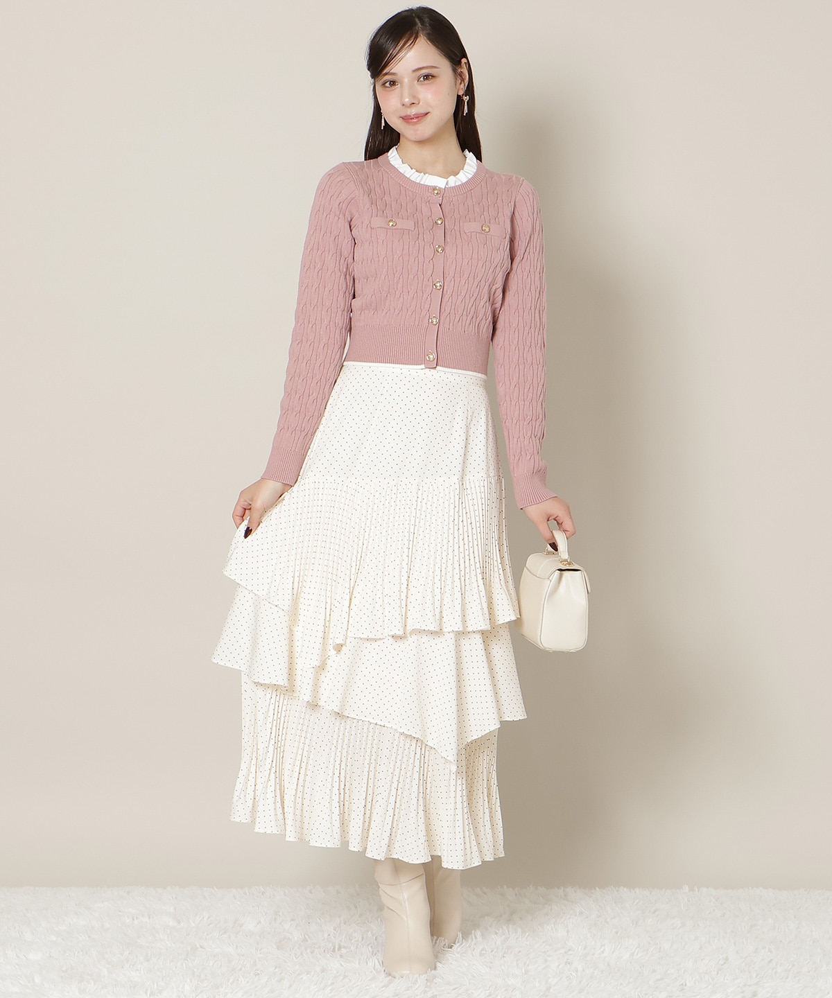 フリルレイヤードケーブルニット