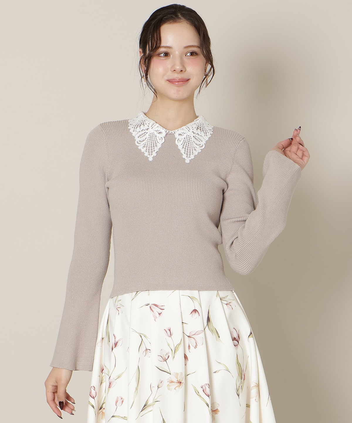 リボンレースカラーフレアスリーブニット