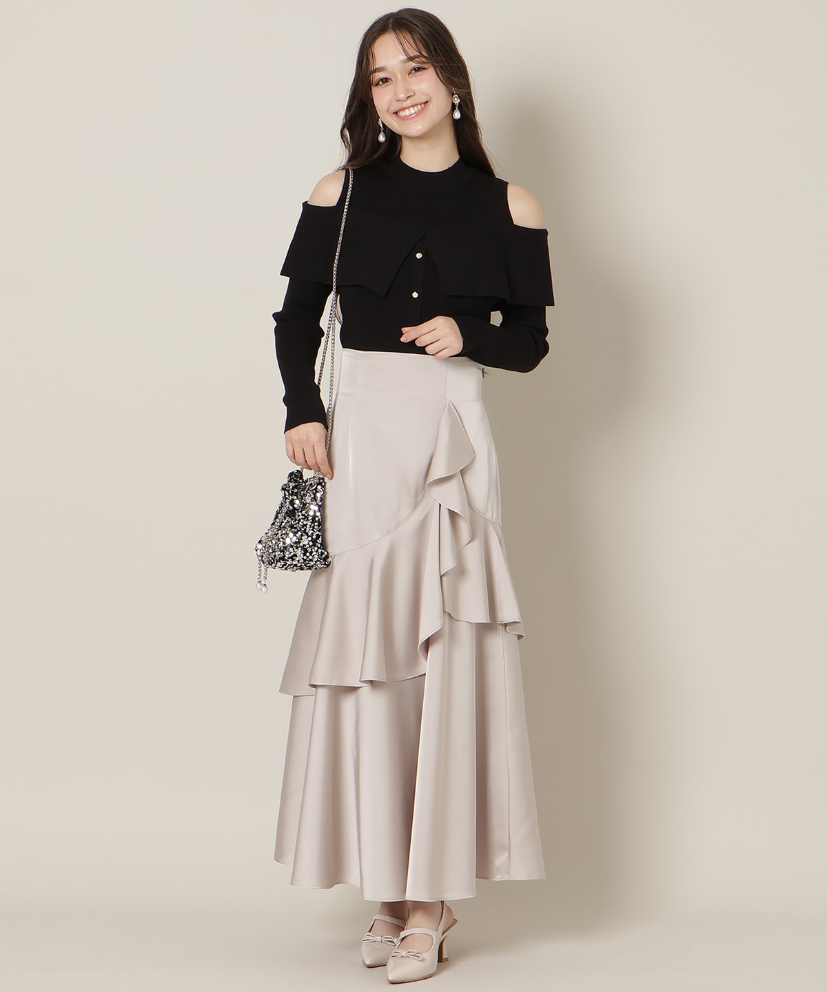 オープンショルダーレイヤードニット