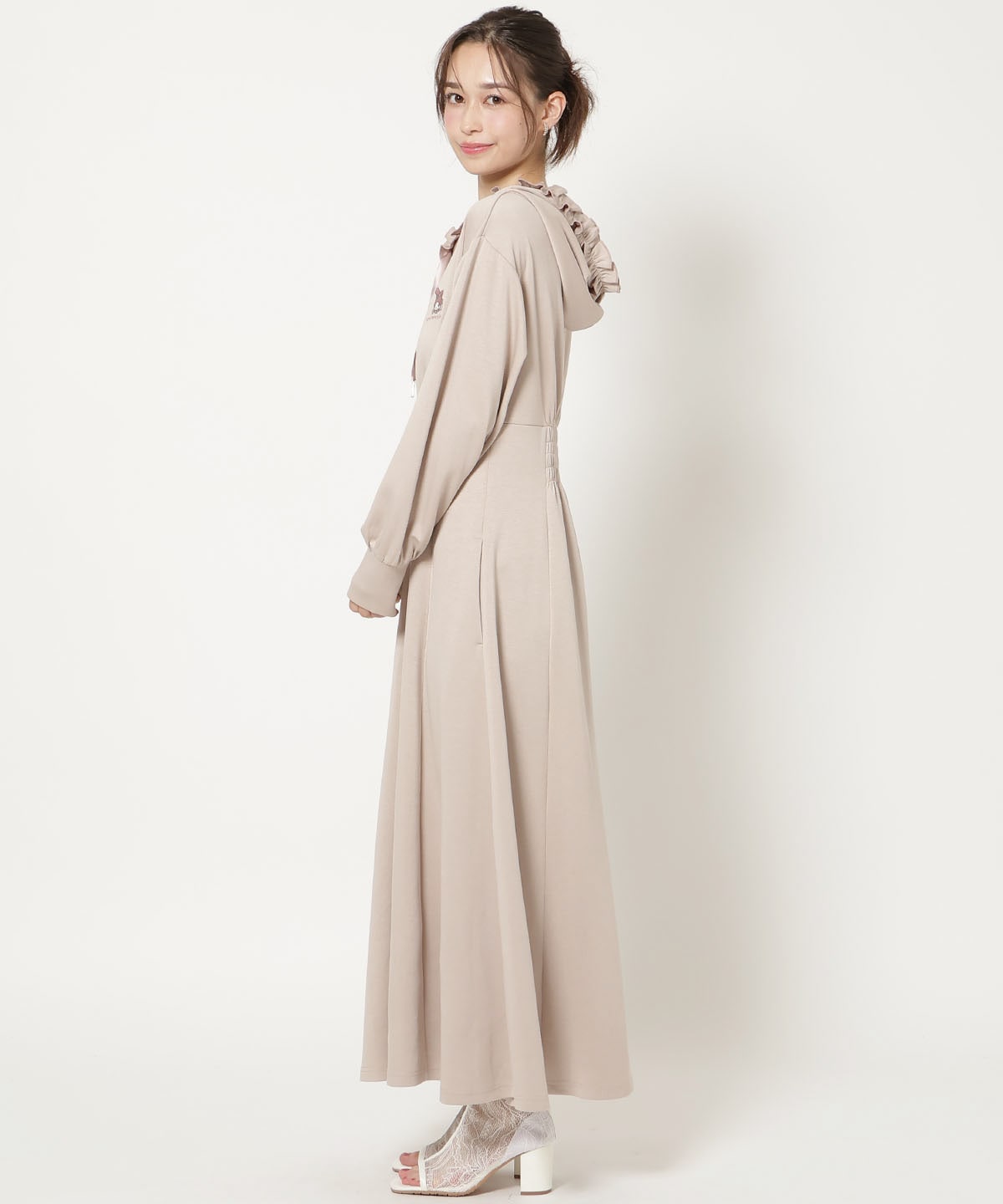 【9/17(thu)10時発売】WILLSELECTION×マイメロディ&クロミ 刺繍フリルフードパーカーワンピース