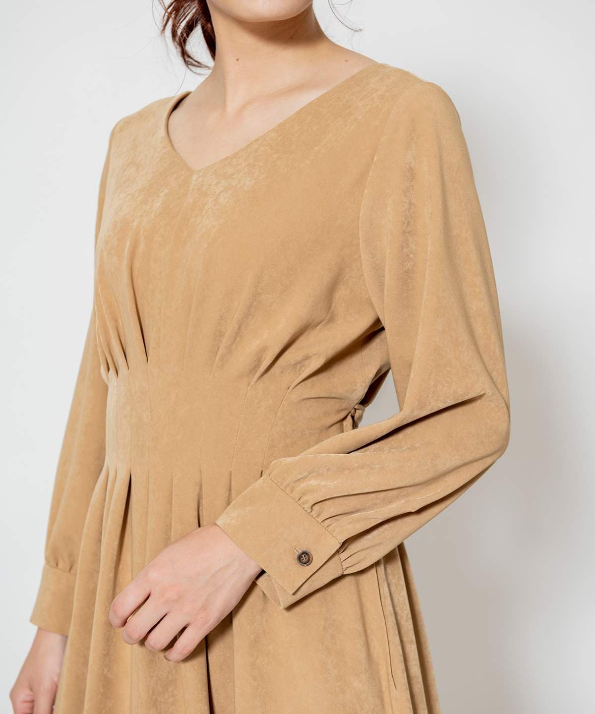 ストレッチウエストタックワンピース M ベージュ And Couture 公式オンラインショップ バーンデストローズ