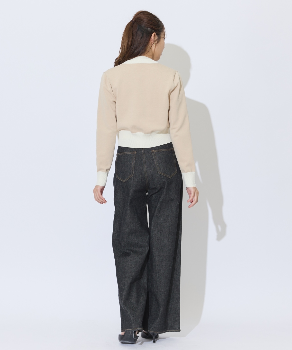 タックワイドデニムパンツ