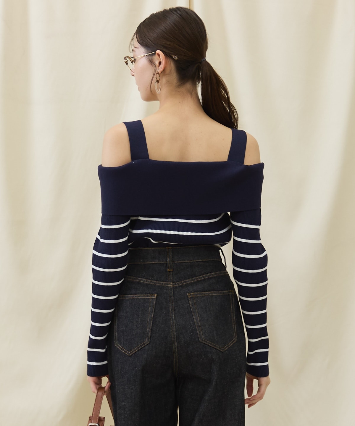 オフショルニットプルオーバー