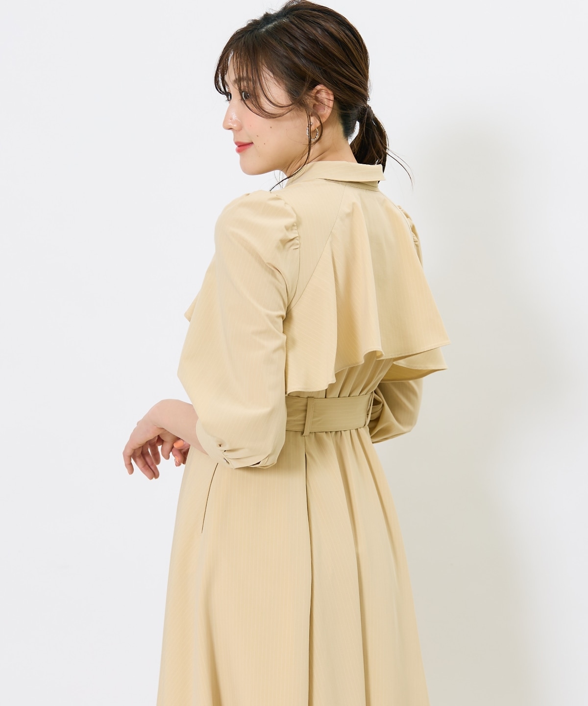 ストライプフリルケープワンピース