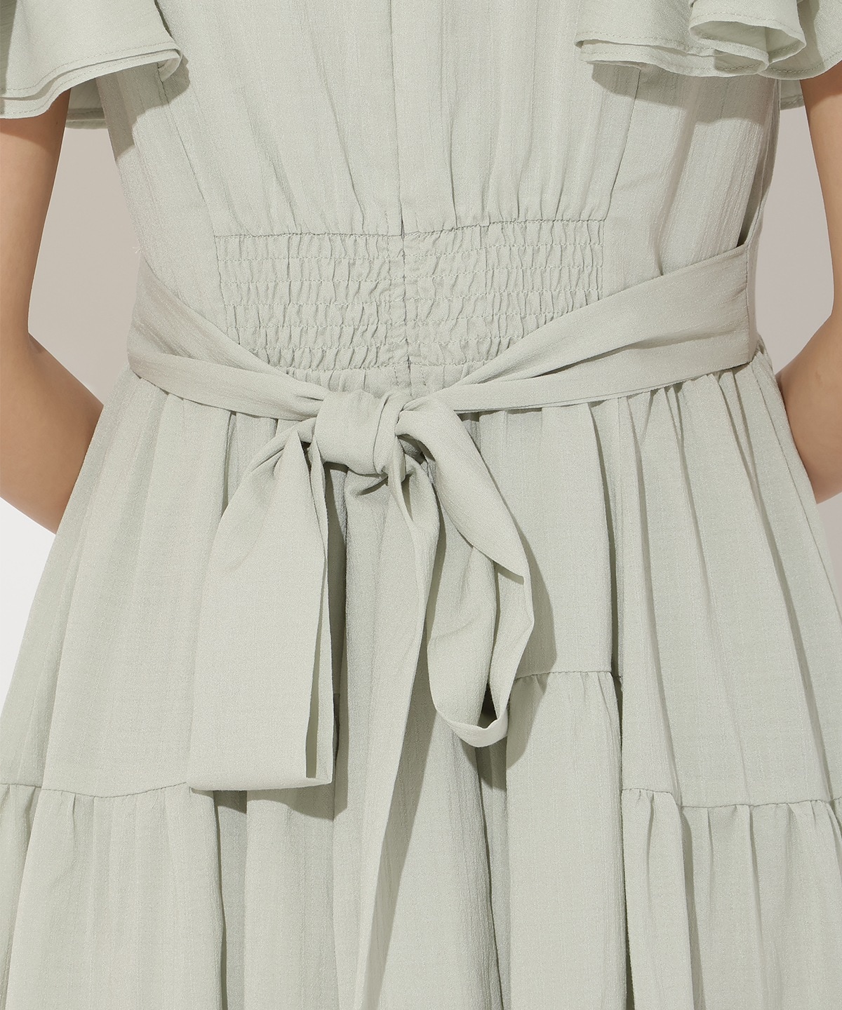 ギャザーVネックティアードワンピース