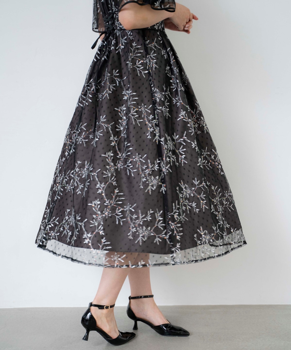 小花柄刺繍ドットチュールドレス