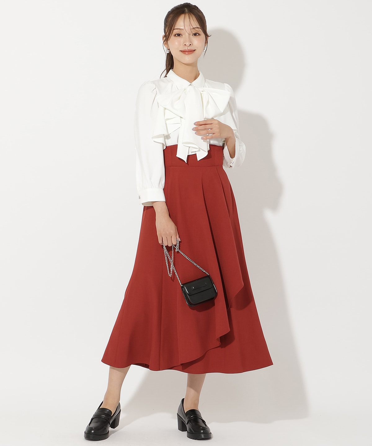 ビジューボタンフリルケープブラウス