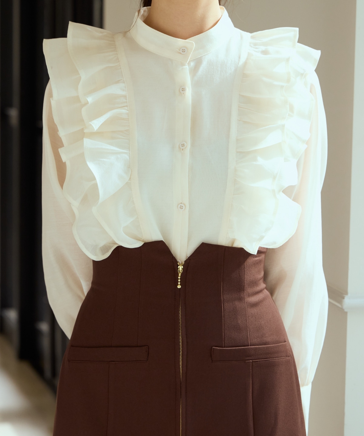 ボウタイフリルシアーブラウス