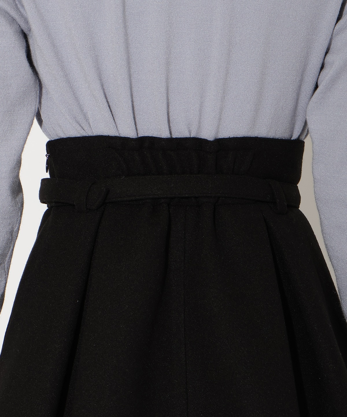 ベルト付きボックスミニスカート