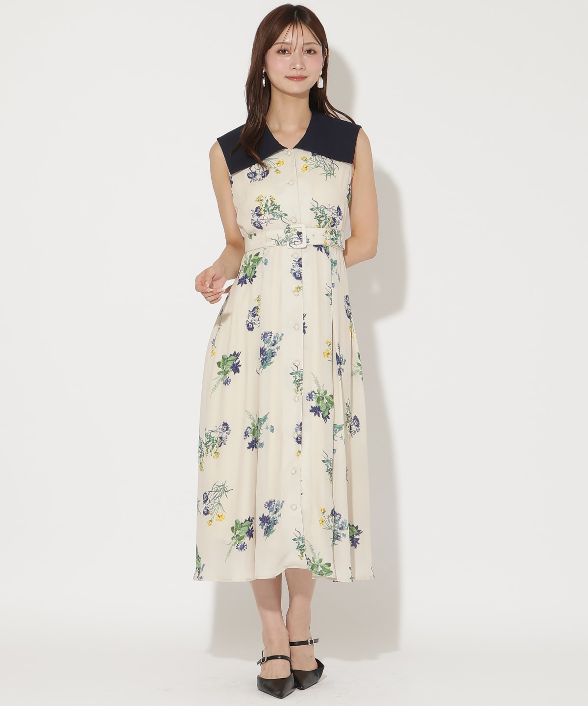 ドローイングフラワー配色襟ワンピース