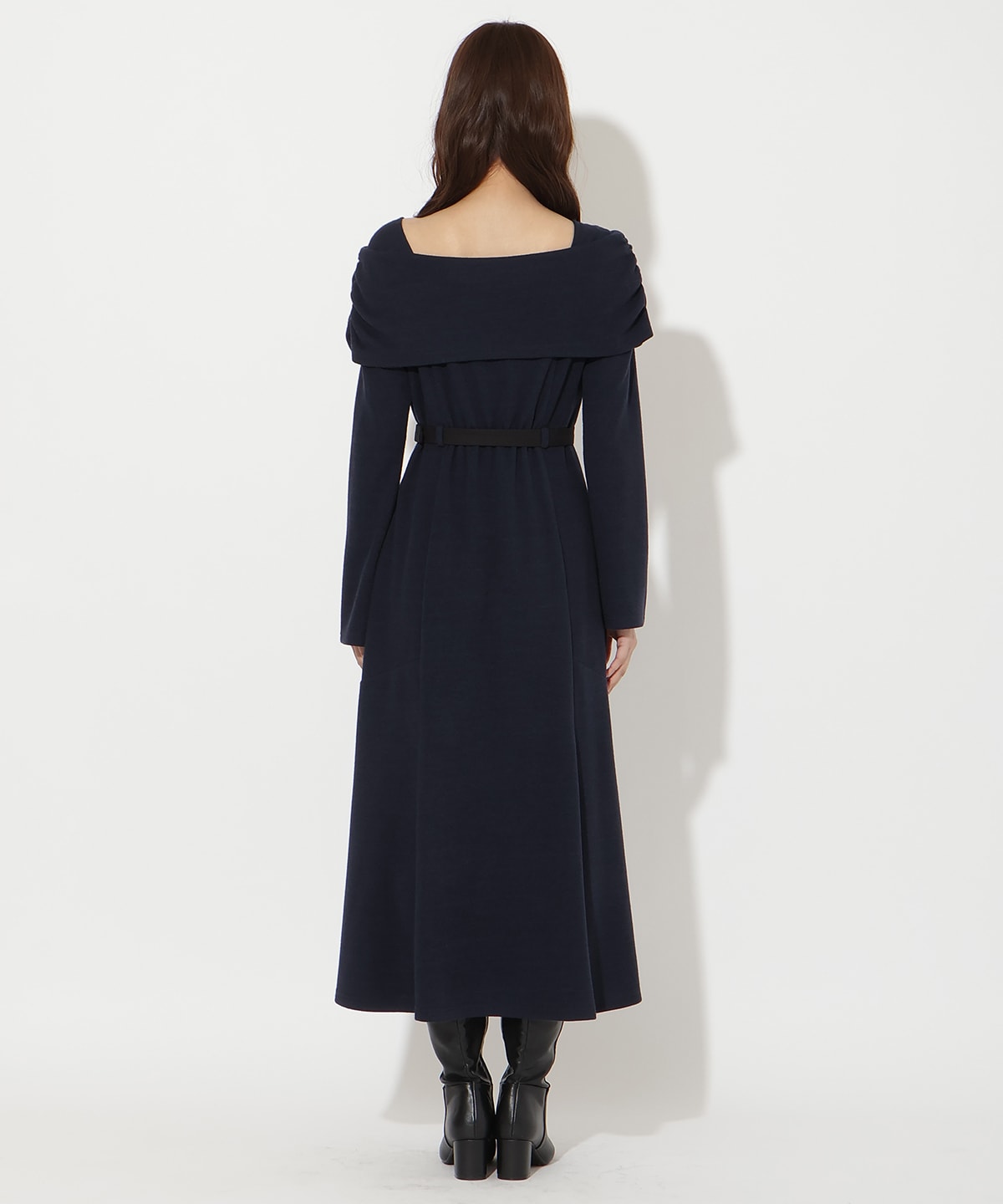 ベルト付きオフショルカットワンピース