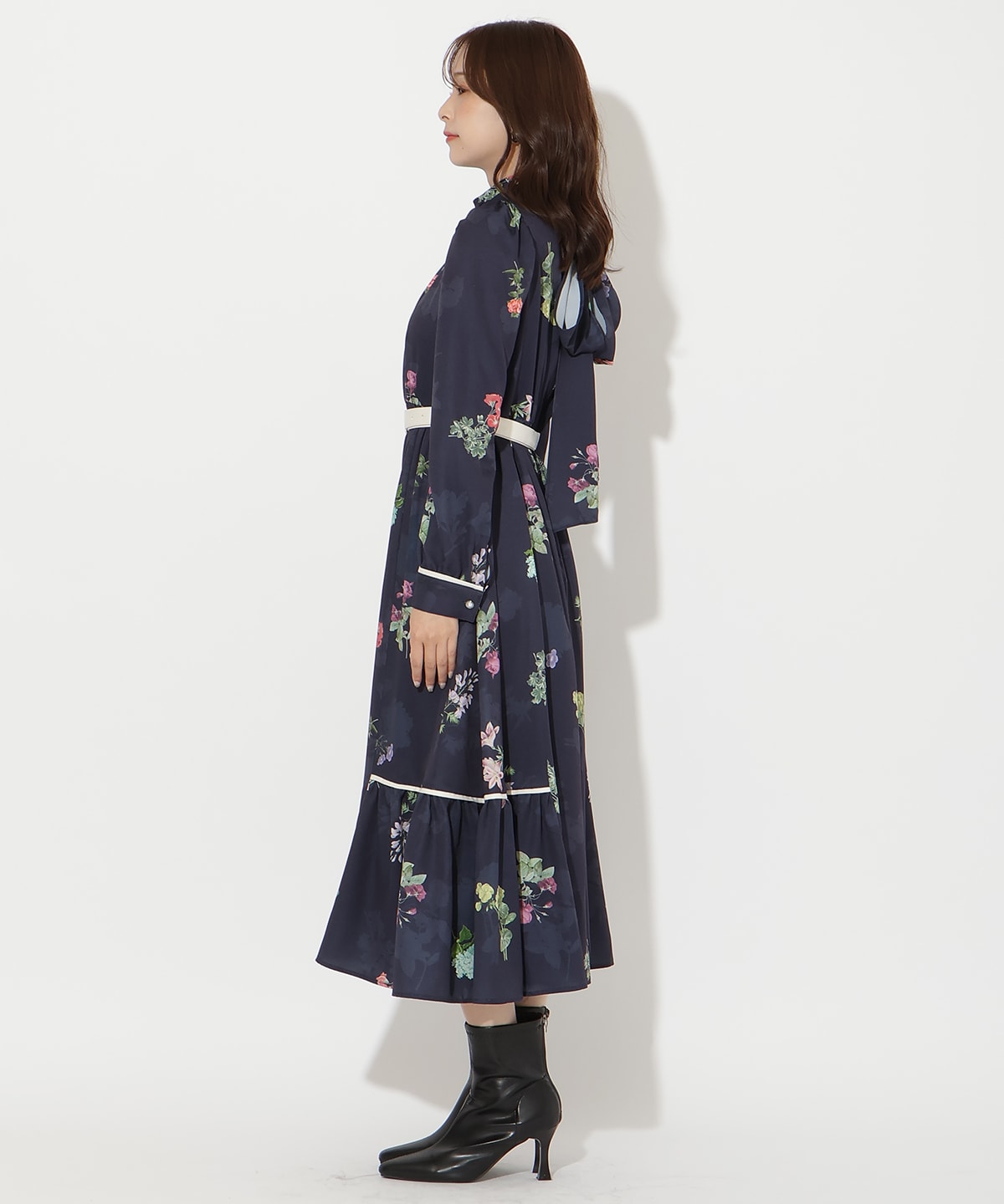 【先行予約受付中】クラシックフラワーワンピース