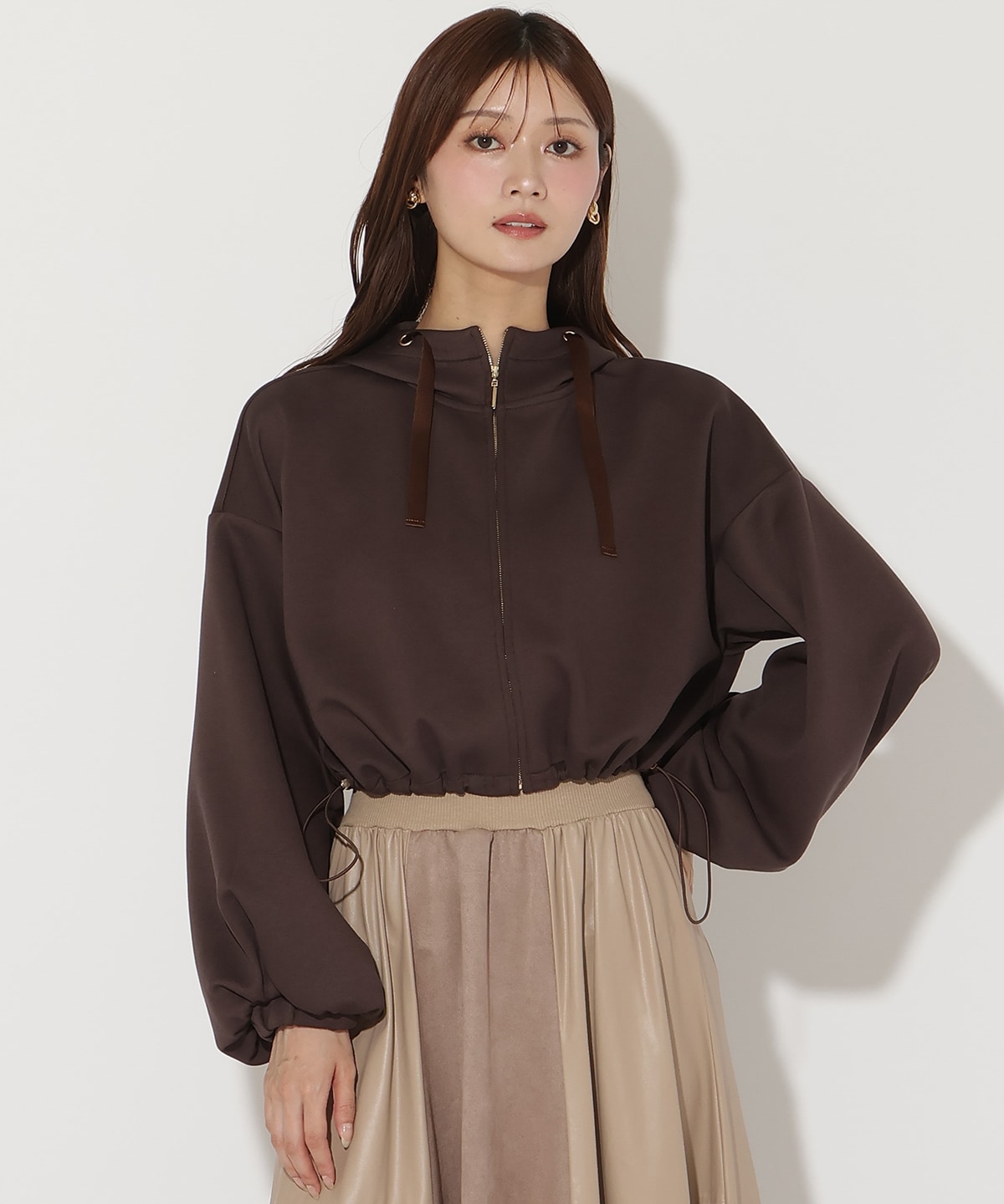 ダンボールポンチパーカー