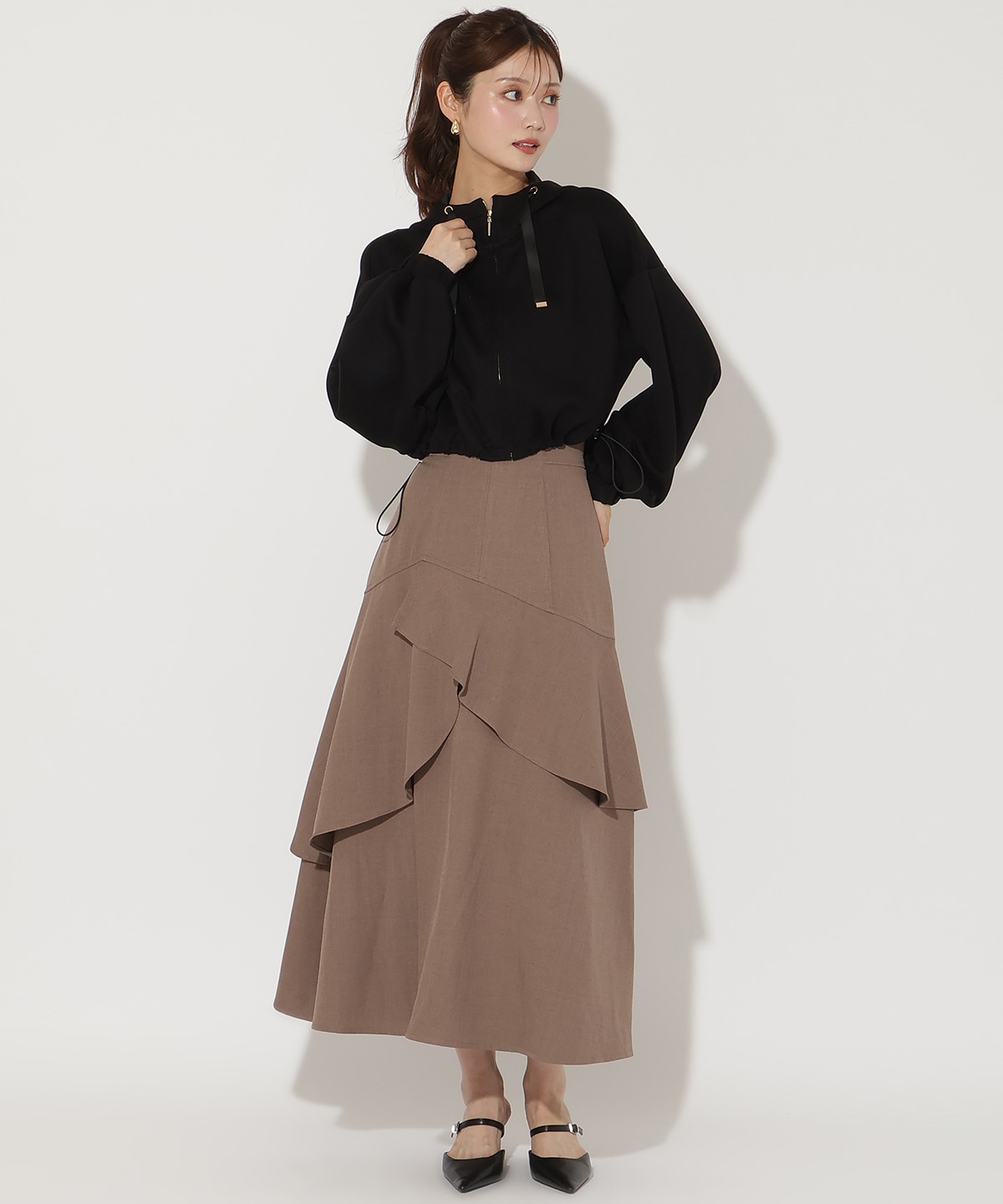 ダンボールポンチパーカー