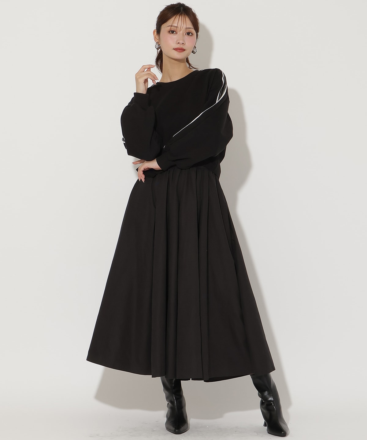 ライン入り裏毛トップス