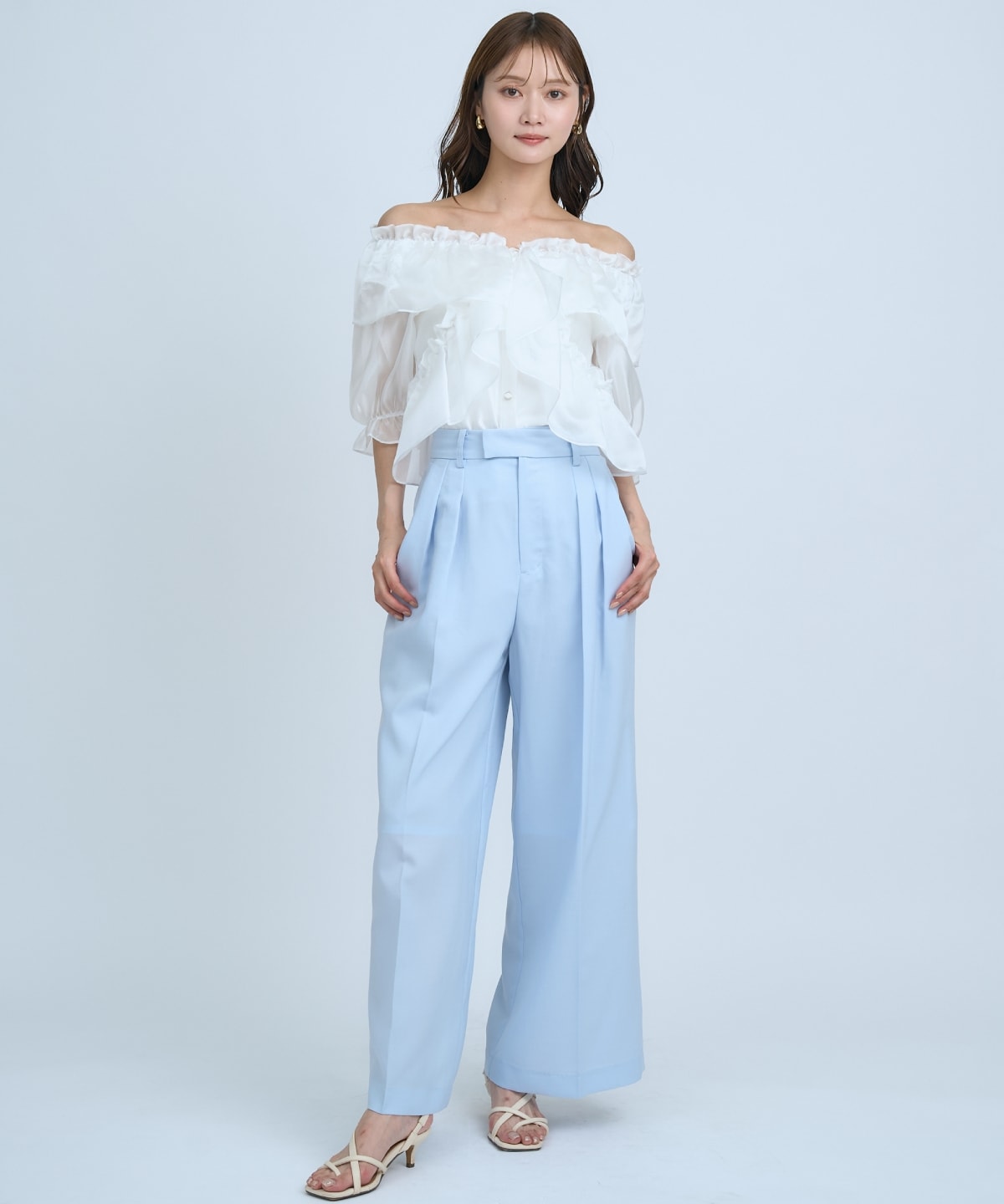 【先行予約受付中】フリルクロスシアーブラウス