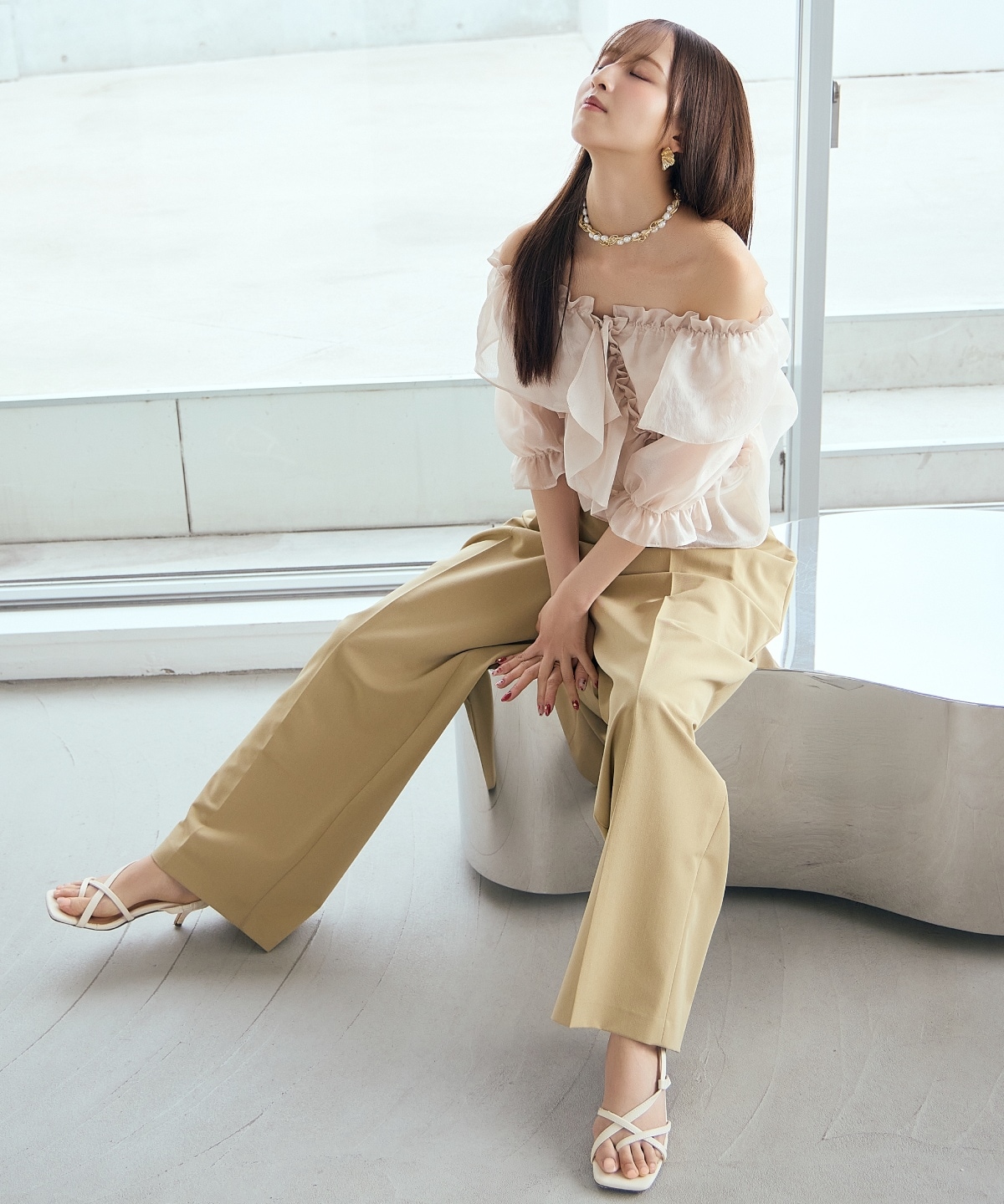 【先行予約受付中】フリルクロスシアーブラウス