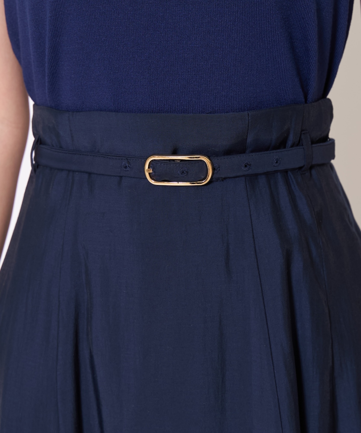 【先行予約受付中】ベルト付きシアーフレアスカート