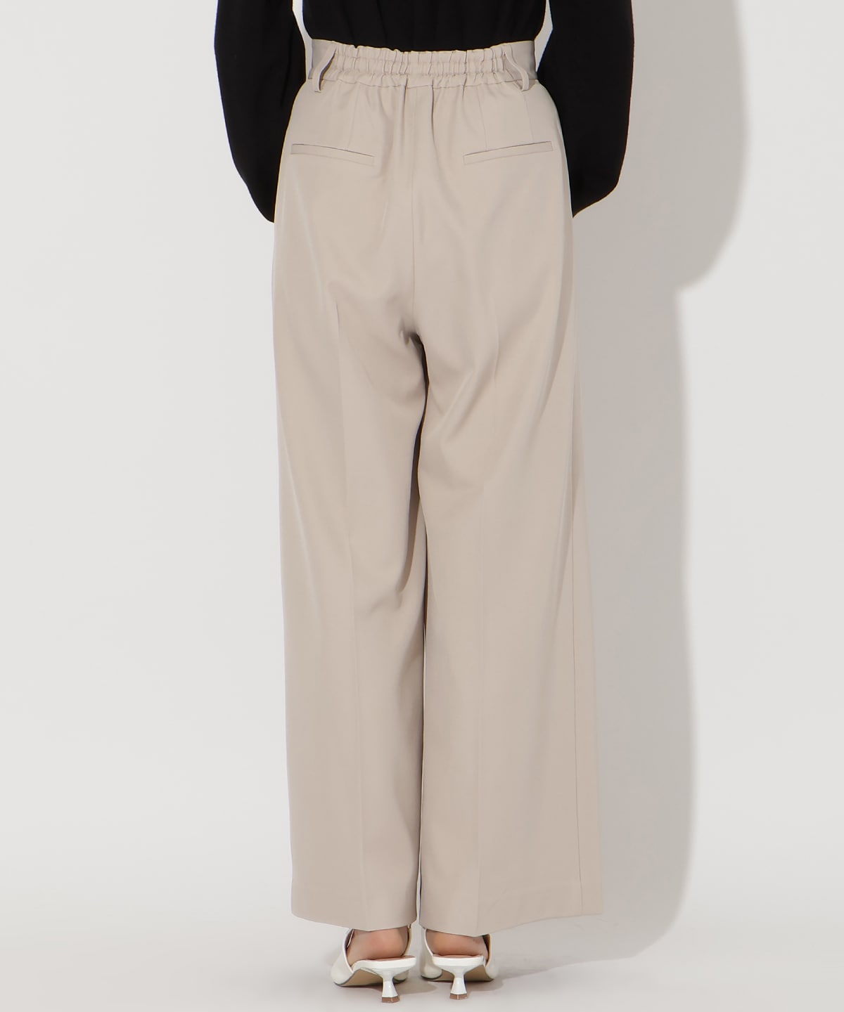【先行予約受付中】タックワイドパンツ