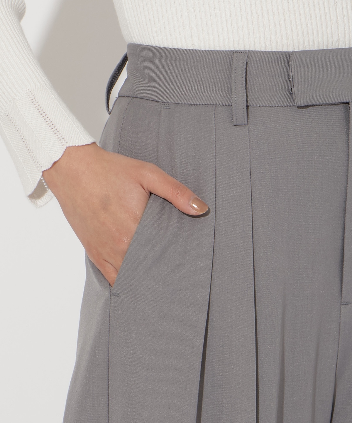 【先行予約受付中】タックワイドパンツ