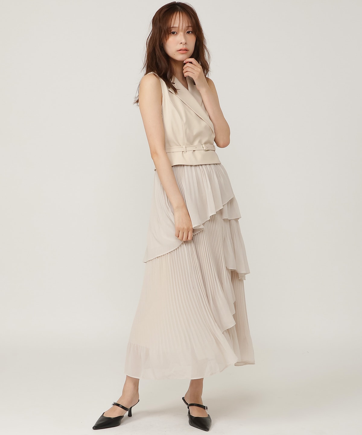 【5/14(木)一部店舗先行発売】ベストレイヤード消しプリーツワンピース