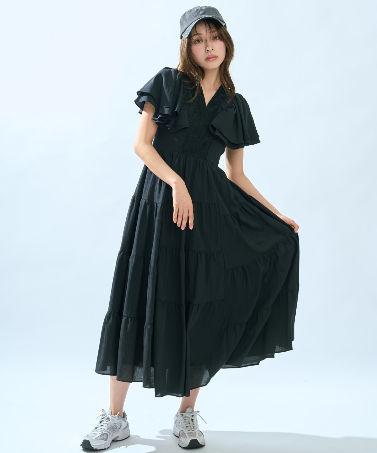 【先行予約受付中】Vネック襟レースティアードワンピース