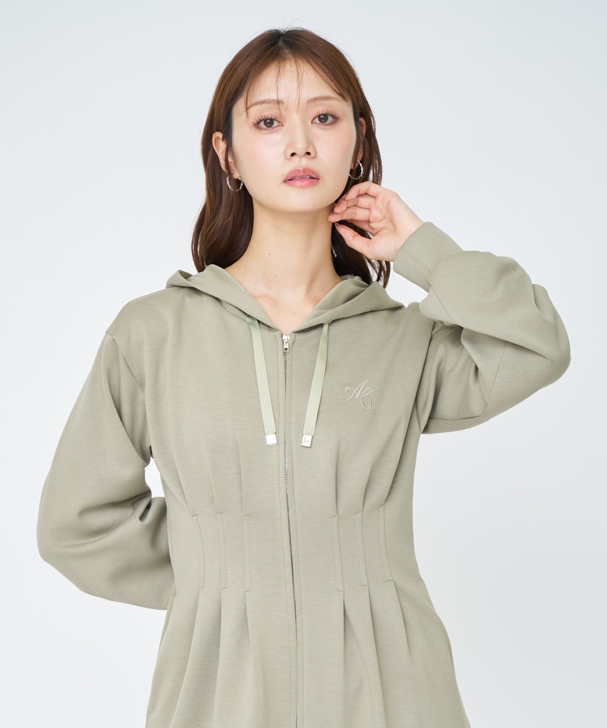 フード付きZIPワンピース