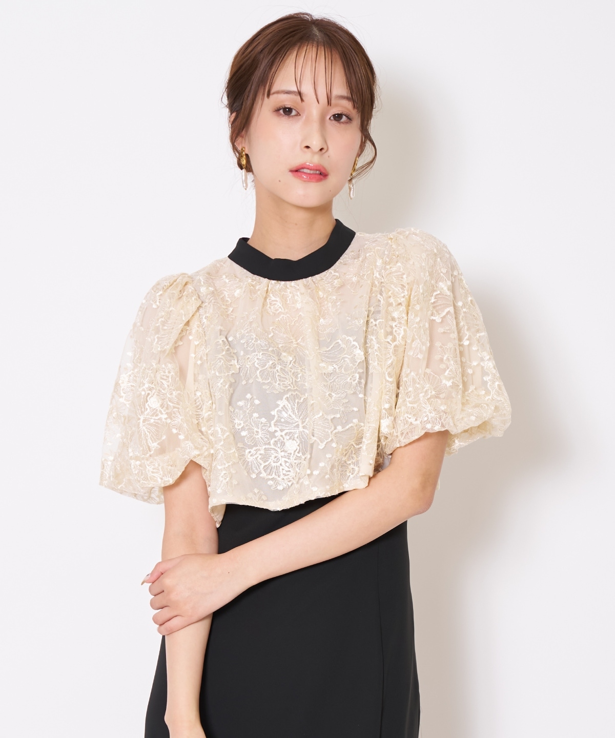 サテントリミングブラウス×ドレス