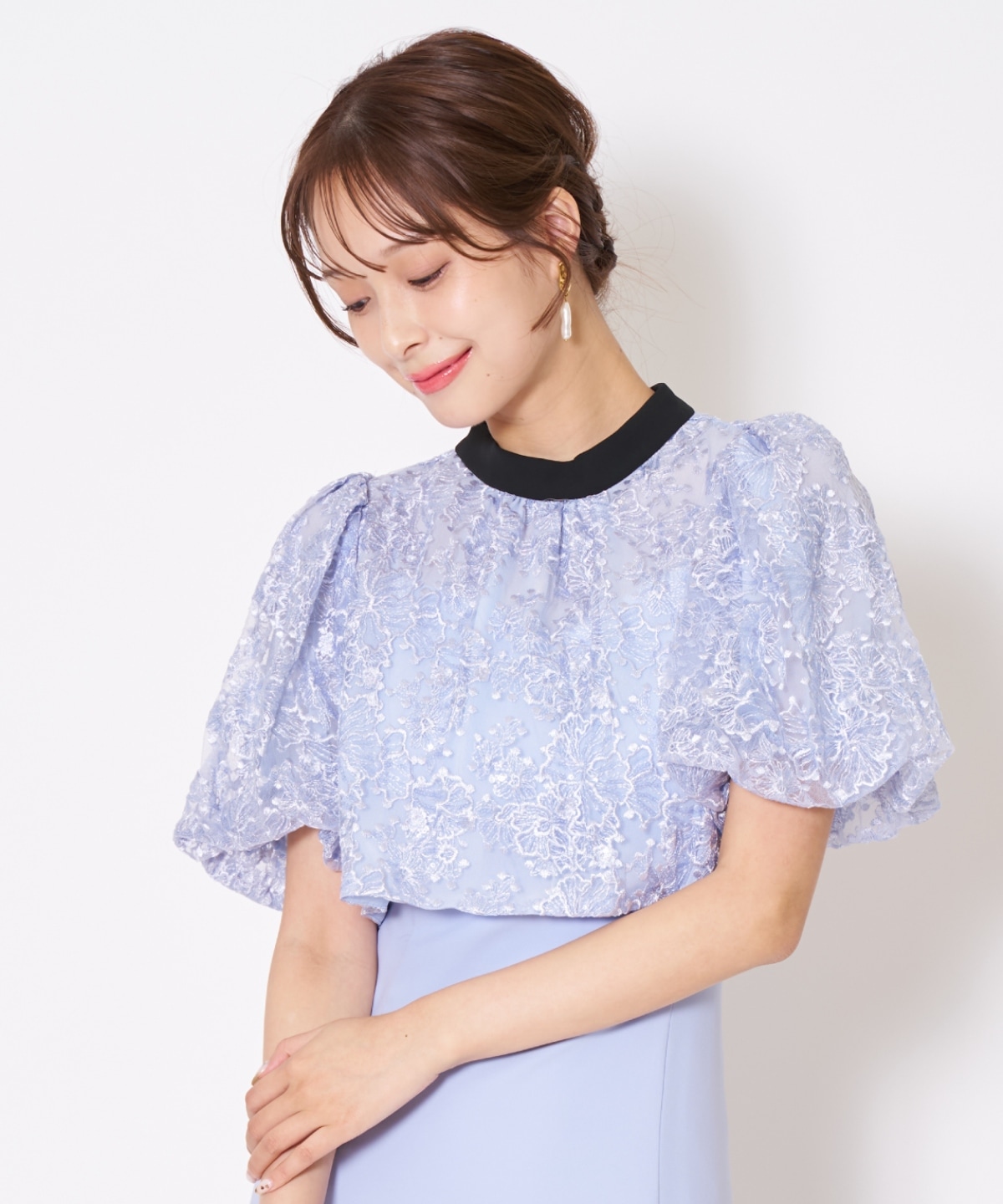 サテントリミングブラウス×ドレス