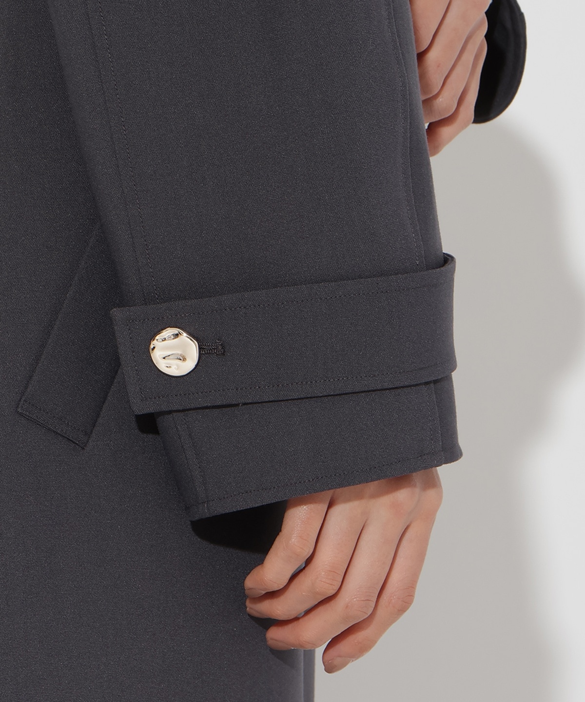 【先行予約受付中】フラップ付きロングコート